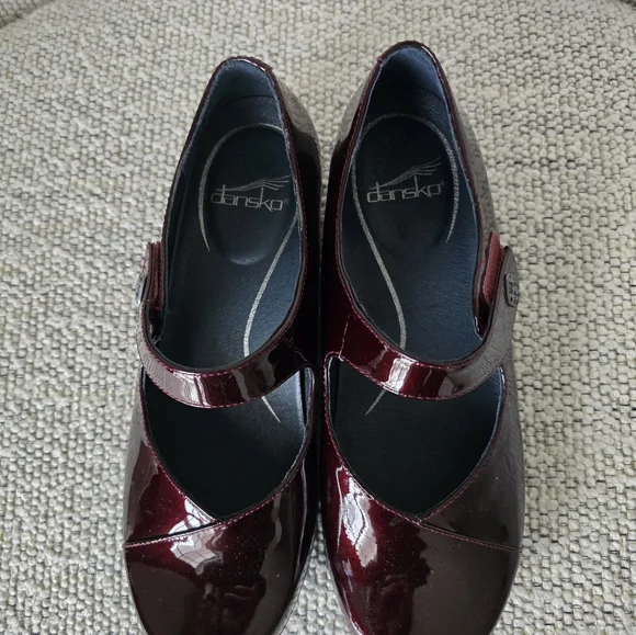 Dansko Opal Patent Mary Jane Flats in Black Cherry 38 7.5 8 - Picture 3 of 7